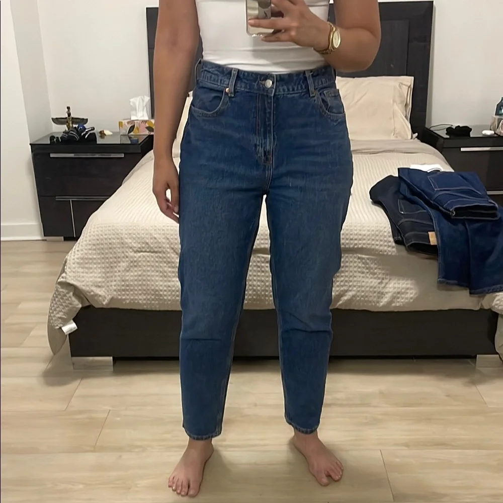 Classic Blue Women's Jeans - Picture 1 of 8